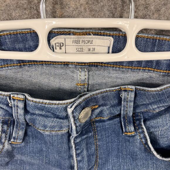 Free People Jeans Raw Straight Boot Hem Mid Rise Blue 61502-16515125 Size 28 - Picture 2 of 11